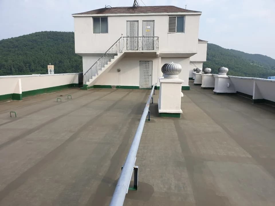 ○○그린타워 오피스 옥상 방수 시공 현장